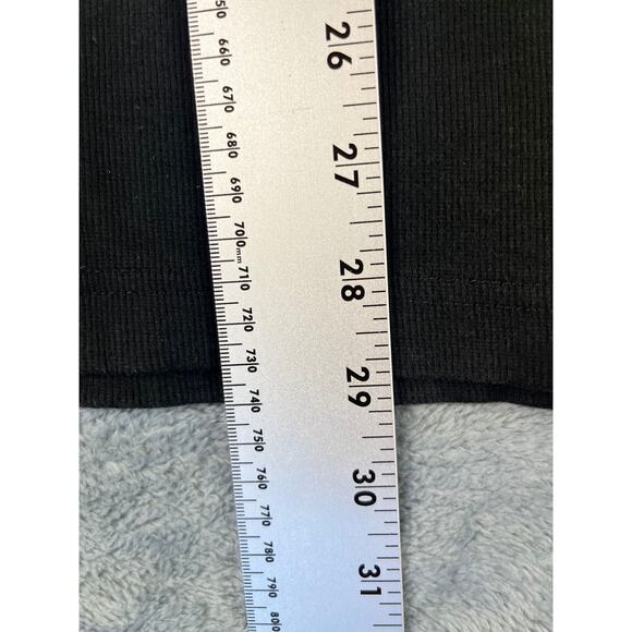 Men's Tommy Hilfiger XL black  Basic Crew T-Shirt - Excellent Condition - Picture 7 of 8